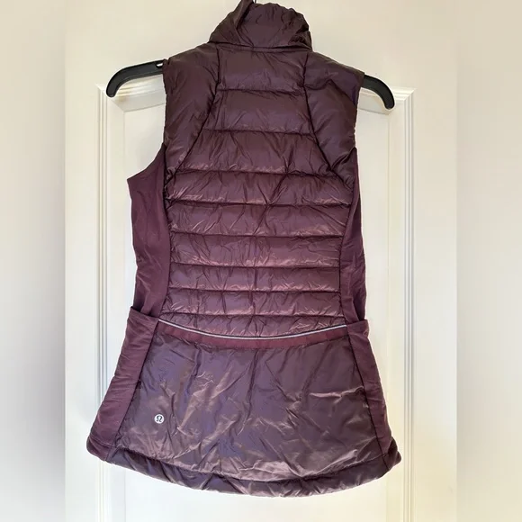 Lululemon light weight purple vest size 4 - Picture 1 of 3